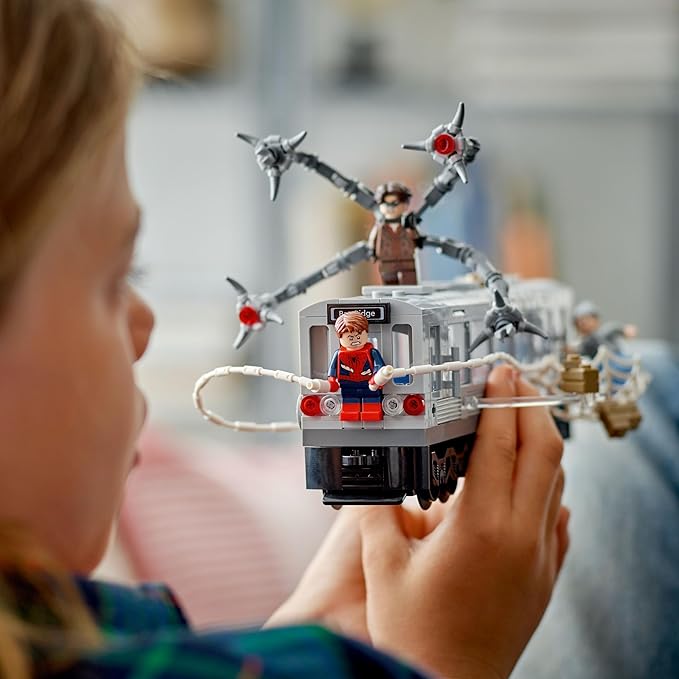 Marvel - Homem-Aranha vs. Doutor Octopus no Trem